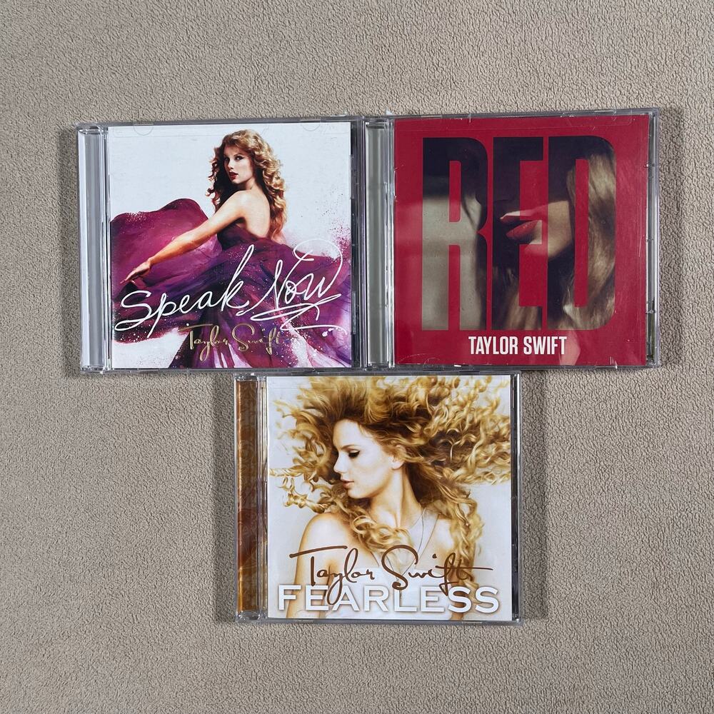 Lot of 3 Taylor Swift CD Albums, 4 Discs Red Fearless, Speak Now Swifties